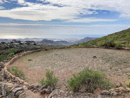Tableau sur toile Scenic nature around hiking trail from Arona to mountain Rocke del Conde on Tenerife