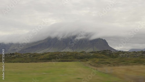 nuage colline islande