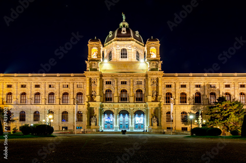 Photography Natural History Museum (Naturhistorisches museum) on Maria Theresa square (Maria