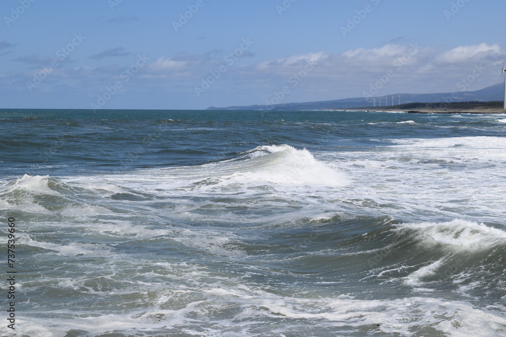 Fototapeta premium 日本海の荒波 庄内海岸