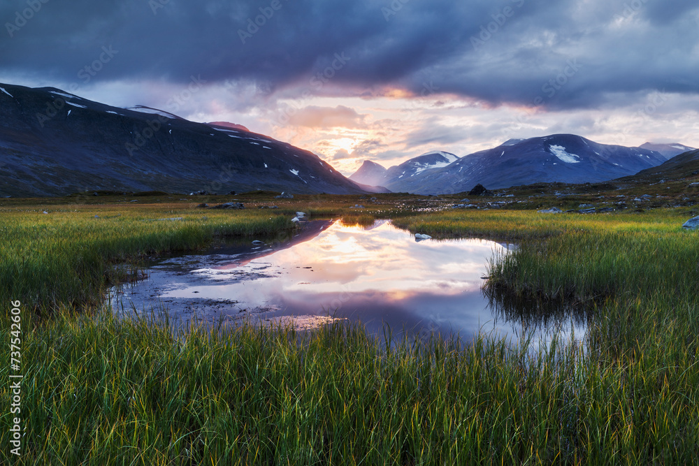 See im oberen Rapadalen, Ruohtes Massiv, Sarek Nationalpark, Lappland, Schweden, Europa