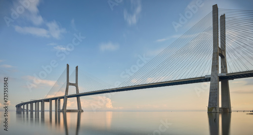 Vasco da Gama Brücke, Lissabon, Portugal