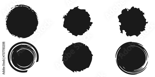black ink circle set of grunge elements, a set of black and white circles with different shapes brush stroke bundle, circle brush brush stroke texture vintage pen circle brush line