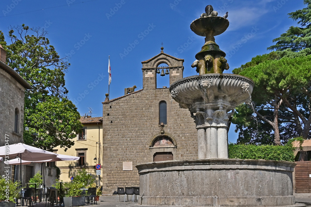 Viterbo, Chiesa di San Silvestro detta del Gesù e fontana di piazza del Gesù Tuscia, Lazio