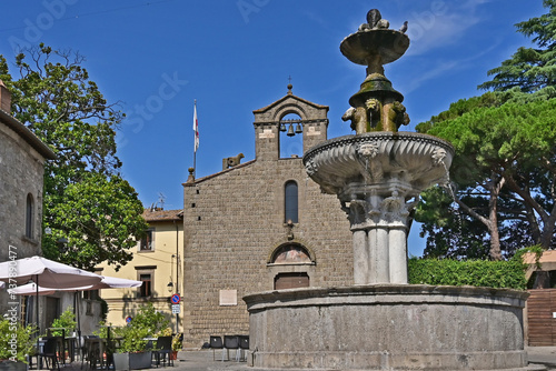 Viterbo, Chiesa di San Silvestro detta del Gesù e fontana di piazza del Gesù Tuscia, Lazio photo