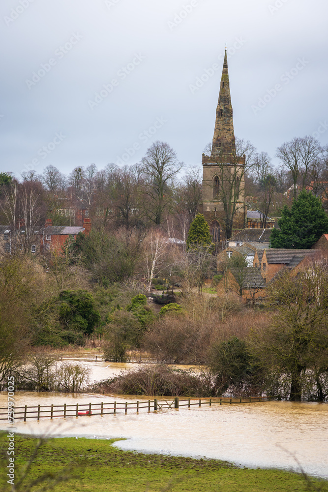 Obraz premium Nene river flooding during heavy rains in Northampton England UK