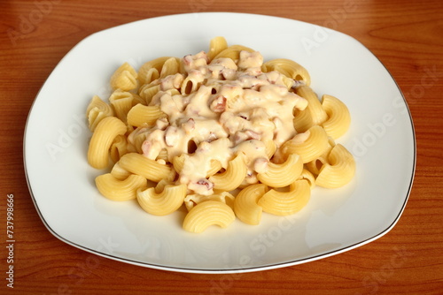 Wallpaper Mural Macaroni with Carbonara Sauce Torontodigital.ca