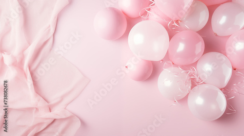Urodzinowe minimalistyczne różowe tło na życzenia  lub metryczkę z balonami i dekoracjami - narodziny dziecka - dziewczynki