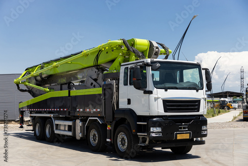 Auto concrete pump truck, advanced technology remote control