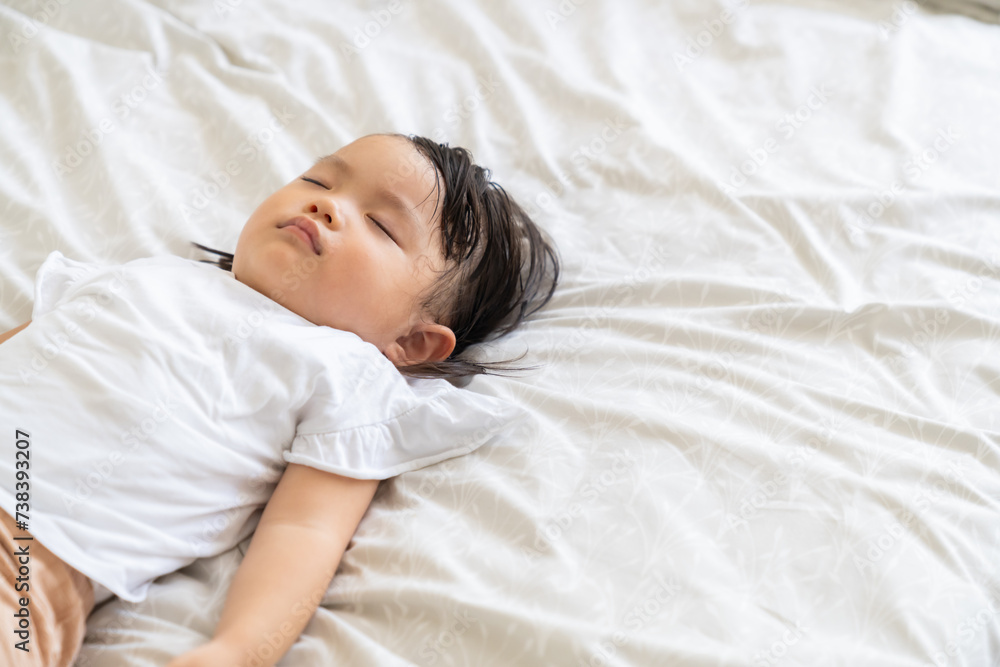 眠る赤ちゃん 眠る赤ちゃん