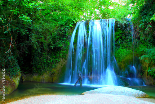 Long-exposure photo of Cascata 