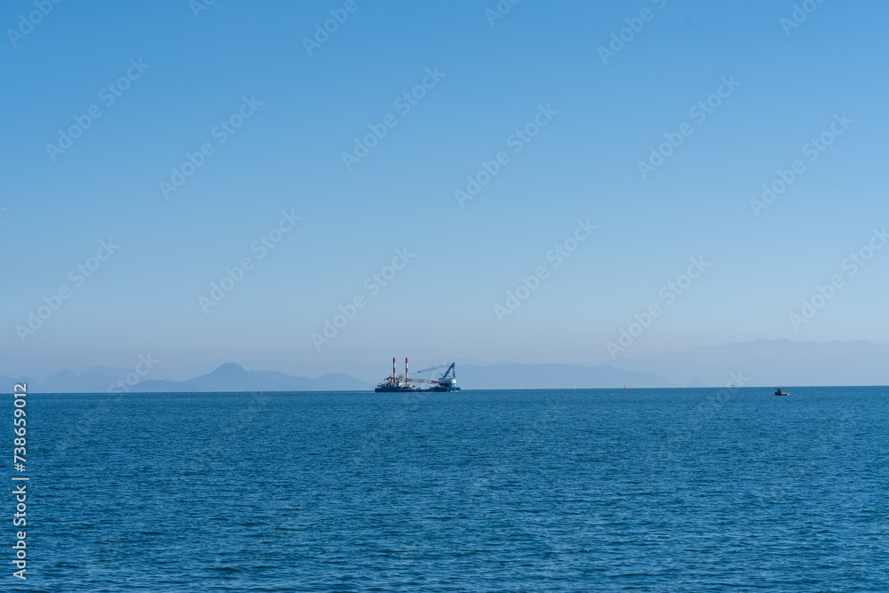 瀬戸内の海と船と空 瀬戸内の海と船と空