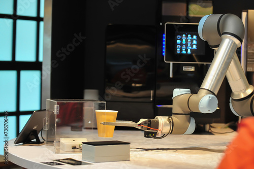 Robot coffee automatic vending machine