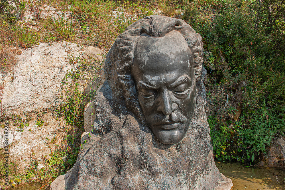 Denkmal für den Schriftsteller Khalil Gibran, Libanon