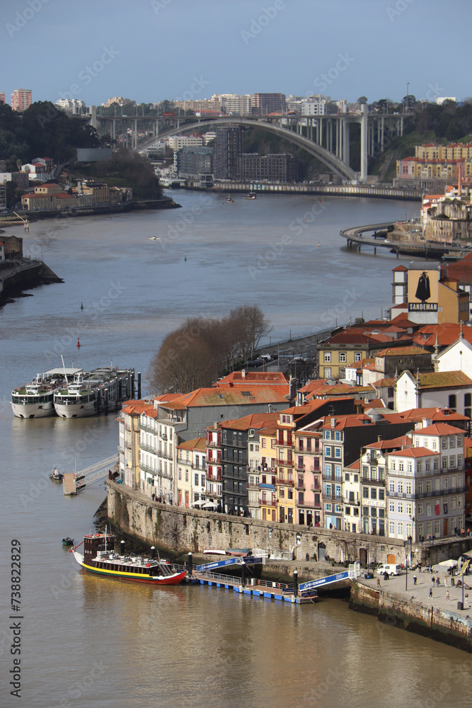 VIEW OVER THE OLD TOWN OF PORTO, PORTUGAL  - obrazy, fototapety, plakaty 