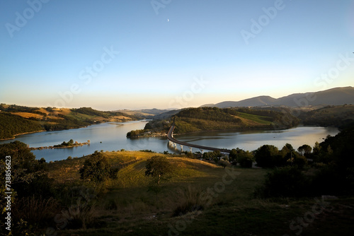 Lago di Cingoli , Marche Italia