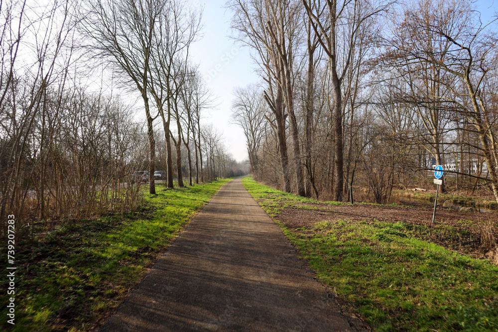 Bicycle path named Europapad on the edge of the village of Nieuwerkerk aan den IJssel