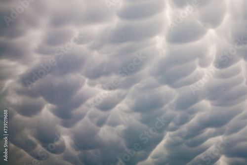 Fototapeta Naklejka Na Ścianę i Meble -  Niesamowite ciemne chmury na niebie