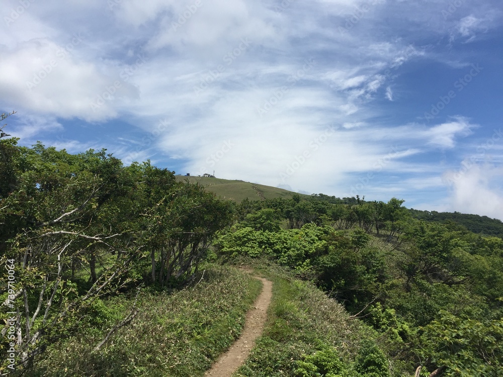 比良山系の山からの天気の良い日の景色