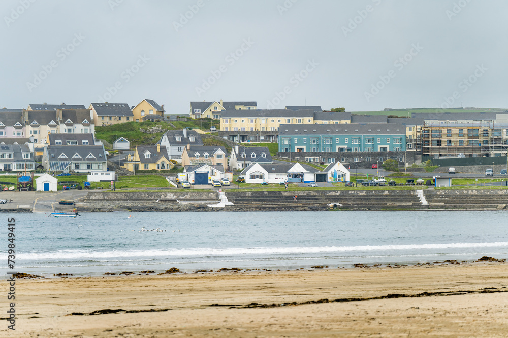 Kilkee, Irish coastal town, popular as a seaside resort, located in horseshoe bay and protected from the Atlantic Ocean by the Duggerna Reef, county Clare, Ireland. Kilkee, Irish coastal town, popular as a seaside resort, located in horseshoe bay and protected from the Atlantic Ocean by the Duggerna Reef, county Clare, Ireland.