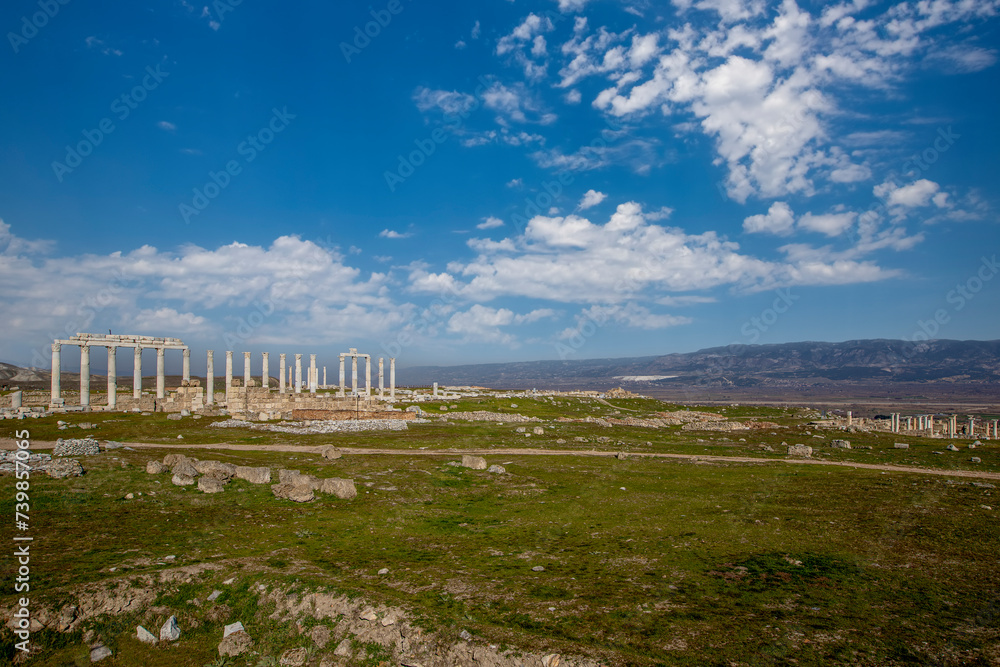 Turkey, 31.Ocak .2024 : ruins of Laodicea on the Lycus, city in the Hellenistic regions of Caria and Lydia then Roman Province of Phrygia Pacatiana, known for the presence of Cicero as governor of Cil Turkey, 31.Ocak .2024 : ruins of Laodicea on the Lycus, city in the Hellenistic regions of Caria and Lydia then Roman Province of Phrygia Pacatiana, known for the presence of Cicero as governor of Cil