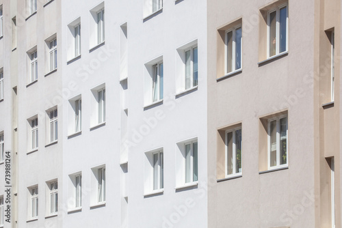 Moderne Mehrfamilienhäuser, Rostock, Mecklenburg-Vorpommern, Deutschland, Europa © detailfoto