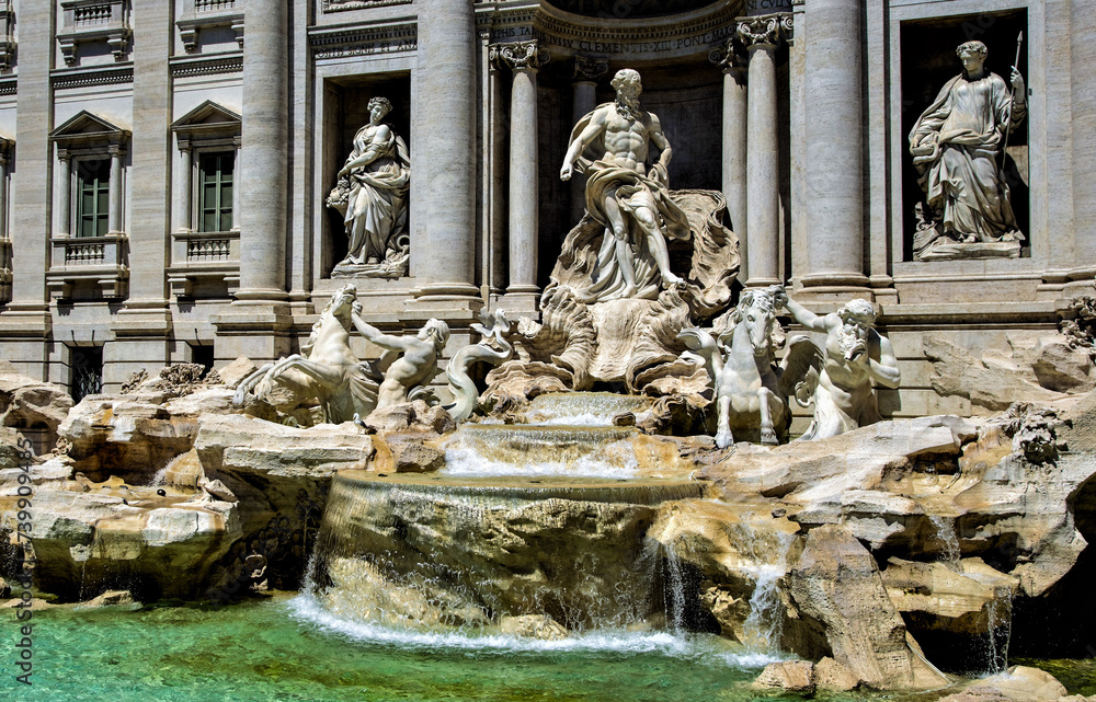 trevi fountain