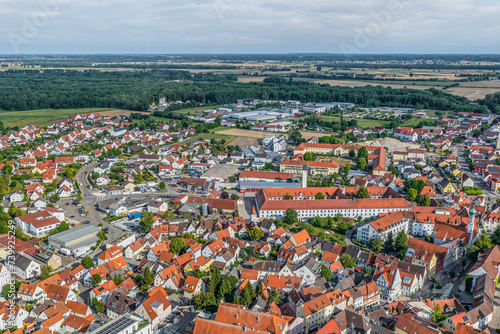 Die bayerische Kreisstadt Dillingen an der Donau im Luftbild, Blick zur südöstlichen Vorstadt