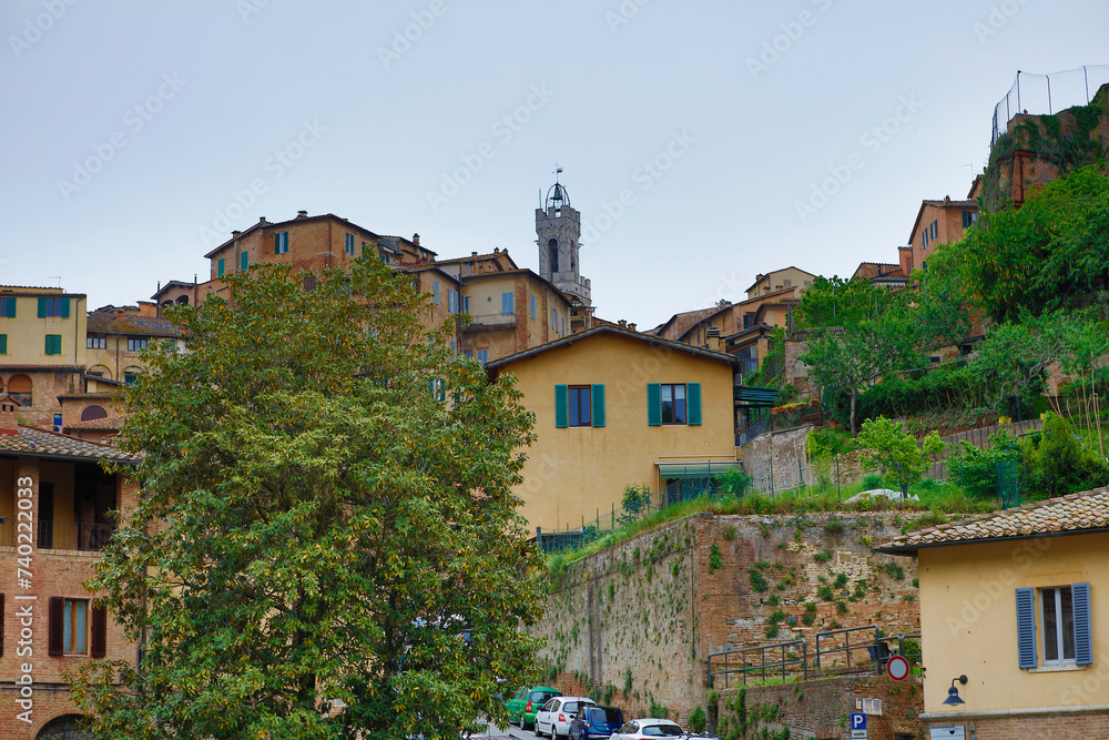 Obraz premium Italy Siena city view on a cloudy autumn day