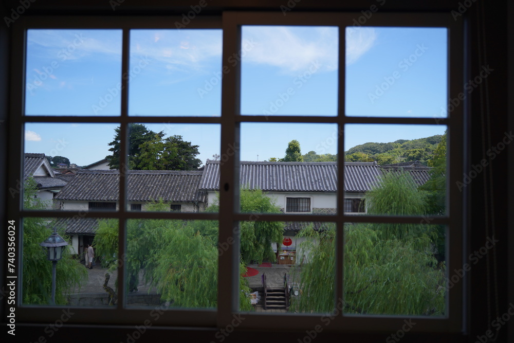 Fototapeta premium 倉敷美観地区（くらしき、Kurashiki）日本の岡山県倉敷市にある町並保存地区・観光地区。