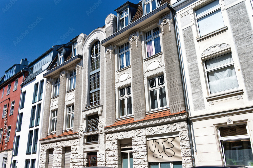 Obraz premium beautiful houses from the end of the 19th century in the cologne district of neu ehrenfeld