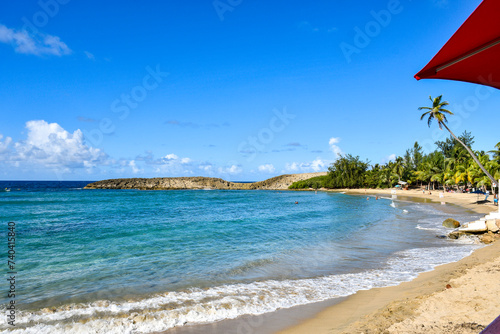 Fototapeta Naklejka Na Ścianę i Meble -  Protected bay at Jobos beach near the town of Isabela on the island of Puerto Rico in the Caribbean.