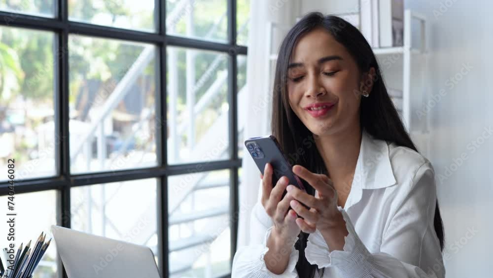 Attractive businesswoman of accounting, management, and online marketing expert. business negotiations Management with specialized management knowledge that contributes to financial excellence. Attractive businesswoman of accounting, management, and online marketing expert. business negotiations Management with specialized management knowledge that contributes to financial excellence.