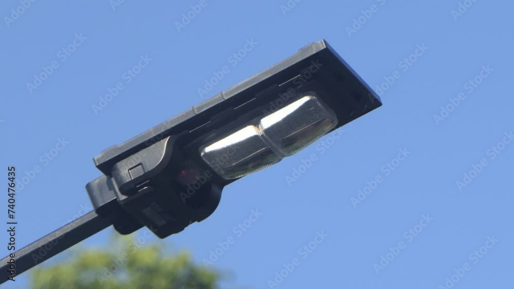 Solar cell light for turning on at night Solar cell light for turning on at night