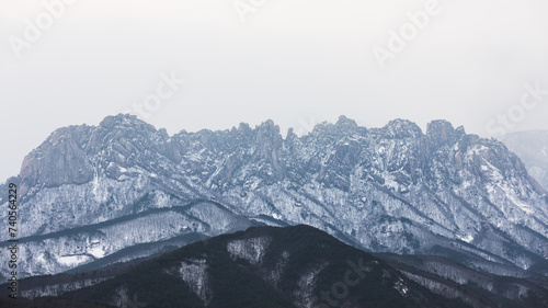 Fotografie Snow-covered Ulsanbawi