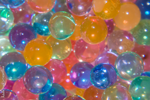 bulles billes et ballons de couleurs