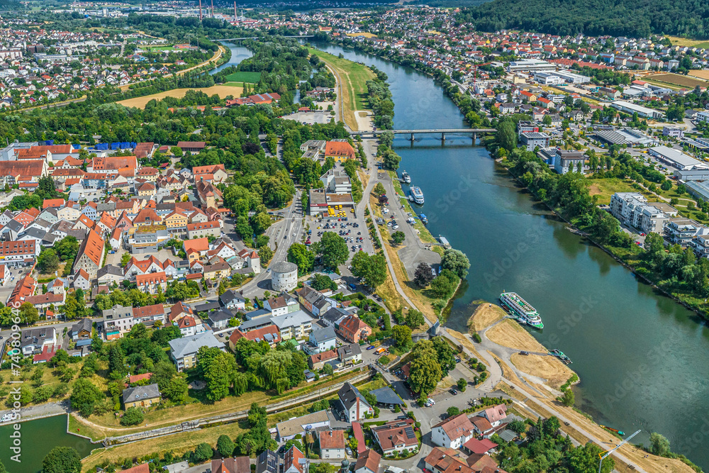 Kelheim im Donautal, Blick zur Donau-Anlegestelle 