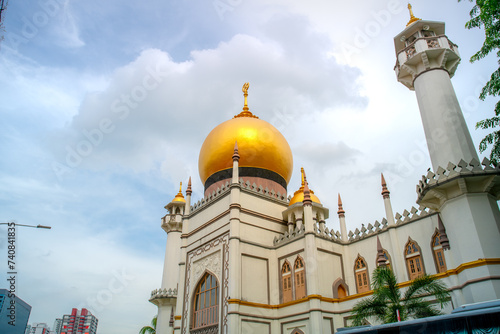 Masjid Sultan (Sultan Mosque) and Bussorah Pedestrian Mall at Kampong Glam