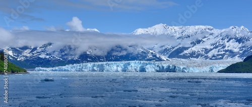 Hubbard Glacier in Yakutat Bay