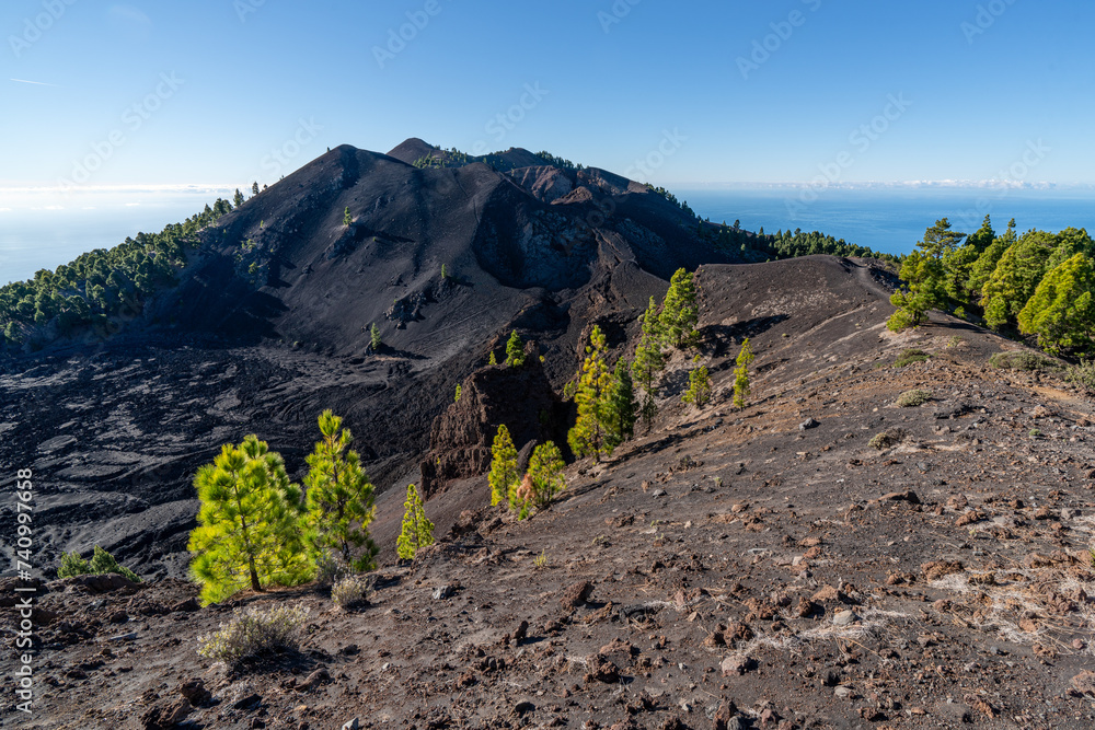 Ruta de Los Volcanes (Volcano route), El Duraznero crater on  popular hiking route, Fuencaliente, La Palma, Canary Islands, Spain 