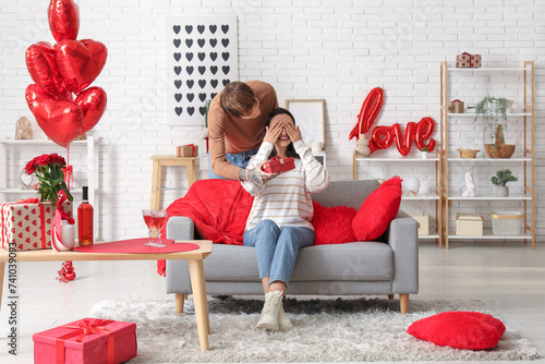 Surprise valentine's day gi...