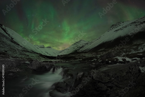 Fotografia Aurora night in Iceland