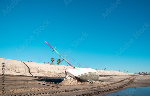 Shipwreck in Los Angeles Calfiornia (ID: 741105668)