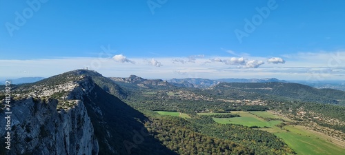 Fotografie Crête de la Sainte-Baume au niveau de la chapelle du Saint-Pilon, au-dessus de l