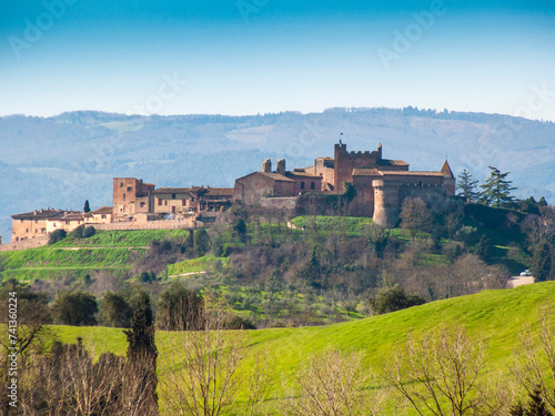 Itala, Toscana, il paese di Certaldo alto.