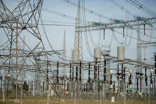 Estructuras de generadores de energía eléctrica photo