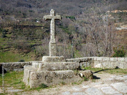 Stone cross on the Roman road