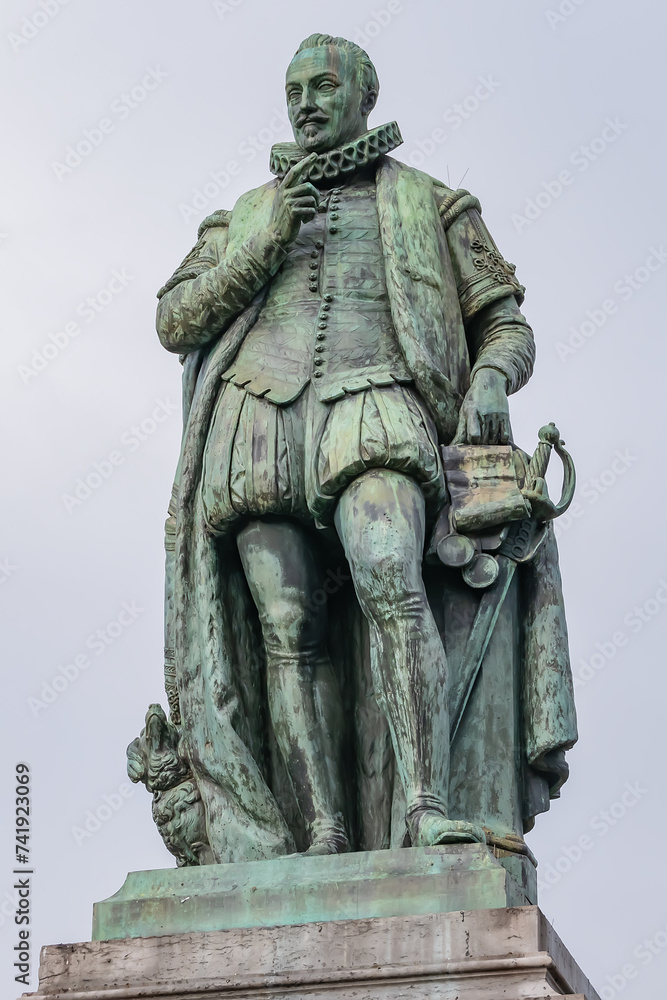 Statue of William I Prince of Orange (1845) on Het Plein. William, I known as William the Silent or William of Orange (Willem van Oranje). The Hague, (Den Haag), The Netherlands. Statue of William I Prince of Orange (1845) on Het Plein. William, I known as William the Silent or William of Orange (Willem van Oranje). The Hague, (Den Haag), The Netherlands.