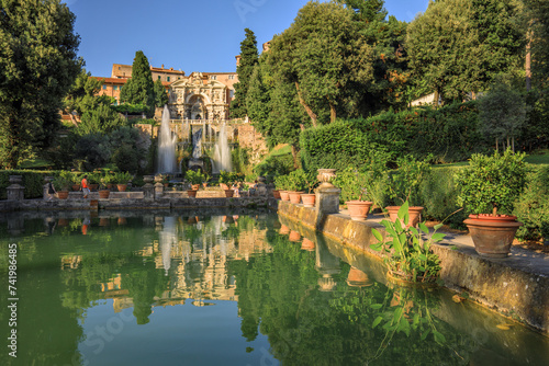 Obraz na płótnie Les viviers et la fontaine de l'orgue, Villa d'Este, Tivoli, Italie w salonie