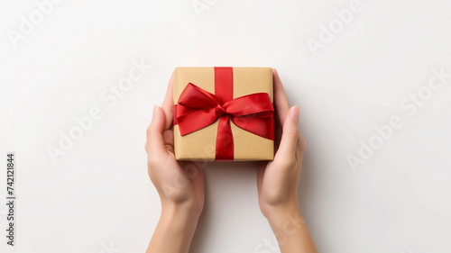 person holding a gift box © Creative-Touch